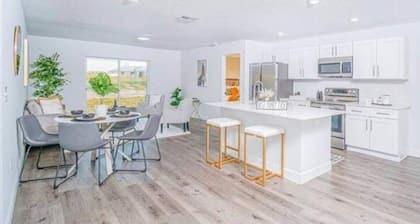 Cypress Oasis 10 mins to santos trail 3b2b private home