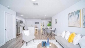 Smart TV - Cypress Oasis 10 mins to santos trail 3b2b private home (Ocala)