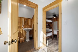 3 habitaciones, wifi gratis y ropa de cama 