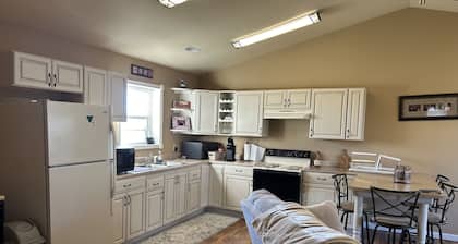Perfect viewing for solar eclipse.  Fully furnished cabin.