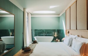 皇室套房, 浴缸, 河景 | 埃及棉床單、高級寢具、記憶棉床墊、迷你吧