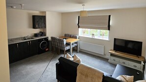 2 bedrooms, WiFi (free), bed sheets - Stunning 2-bed Apartment in Chinley (High Peak)