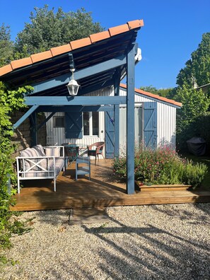 Terrace/patio - Cabane Edena, Terrasse Ombragée Jardin Vélos Wifi à 350m de la Plage du Mauret (Andernos-les-Bains)