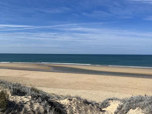 Cabane Edena, Terrasse Ombragée Jardin Vélos Wifi à 350m de la Plage du Mauret