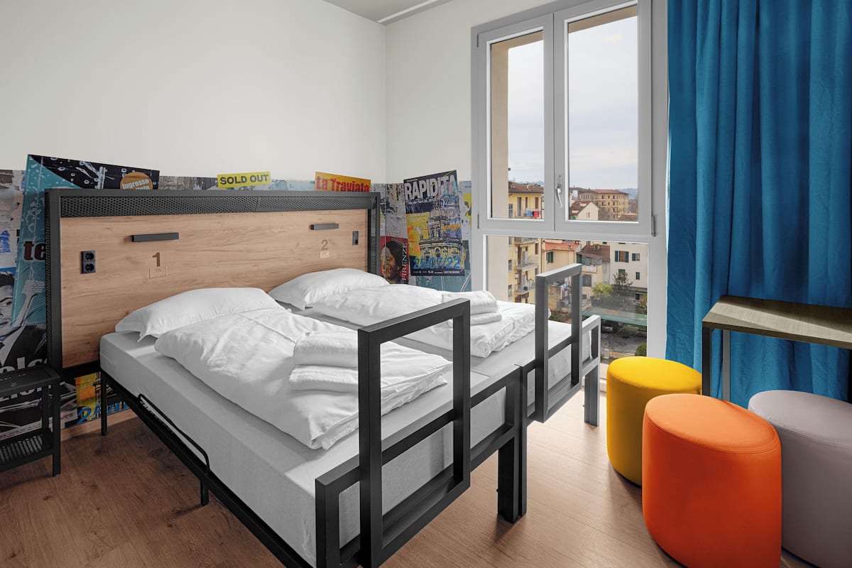 Wifi gratis y ropa de cama