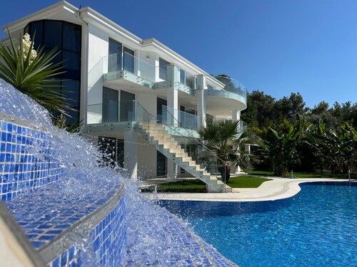 Villa Yalcin Kusdasi