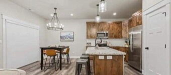 Ashton, ID-Central to it ALL