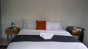 1 bedroom, WiFi, bed sheets
