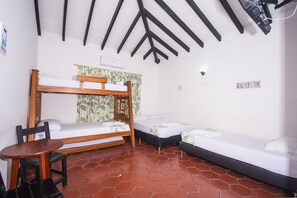 1 bedroom, WiFi, bed sheets - Familiar Camarote (San Jerónimo)