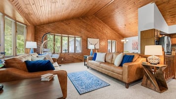 Smart TV, fireplace, DVD player, table tennis