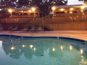 Pool - Private Hot Tub, Pool, Fire Pit, Lake, Games!     Close to SDC, Shows, Shopping (Branson West)