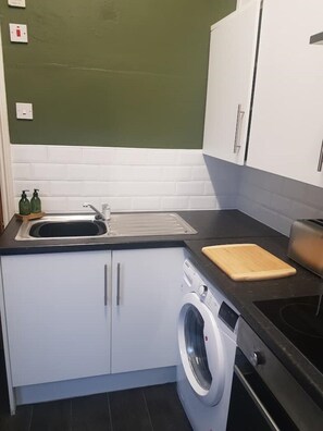 Private kitchen - Ground Floor Olive Suite, Digbeth High St Studio (Birmingham)