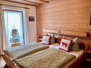 1 bedroom, travel cot, free WiFi, bed sheets - Ferienwohnung mit Tollen Bergblick. Haustierfreundlich! (Grainau)