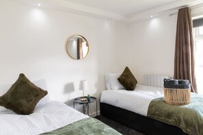 2 bedrooms - City Centre Spacious Apartment Sleeps 6 (BIRMINGHAM)