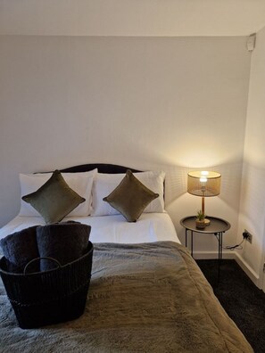 2 bedrooms - City Centre Spacious Apartment Sleeps 6 (BIRMINGHAM)