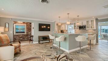 Nhà, nhiều giường (Bimini Breeze Vacation Home) | Khu phòng khách