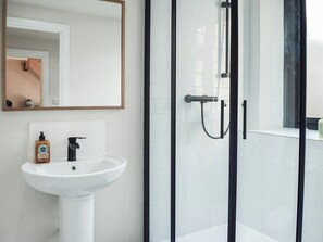 Towels - 3 bedroom accommodation in Bolton (Bolton)