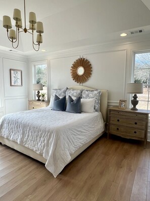 4 slaapkamers, een bureau, wifi, beddengoed