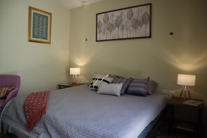1 chambre, fer et planche à repasser, Wi-Fi, draps fournis