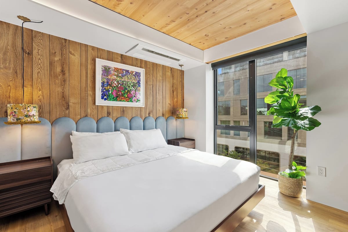 Appartement | 1 chambre, décor unique, ameublement unique, fer et planche à repasser