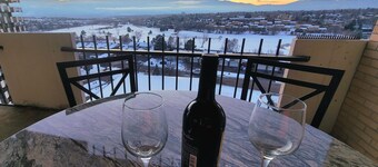 Mountain View! 2 bdrm, full home 10th floor- 48ft balcony in every room sleeps 6