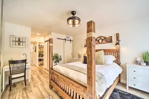 Schreibtisch, Bügeleisen/Bügelbrett, kostenloses WLAN, Bettwäsche