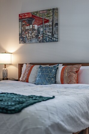 4 bedrooms, desk, iron/ironing board, WiFi