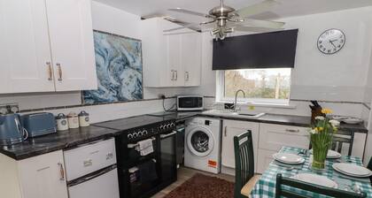 13 Gower Holiday Village