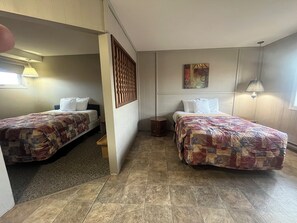 Family Double Room | Free WiFi, bed sheets