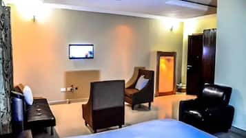 7 chambres, Wi-Fi, draps fournis