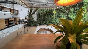 Shared fridge, microwave