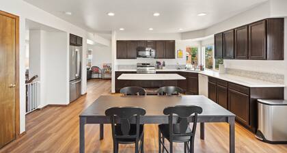 New! Broadmoor Reserve Home, Mountainside views, Deck. A-STRP-24-0585