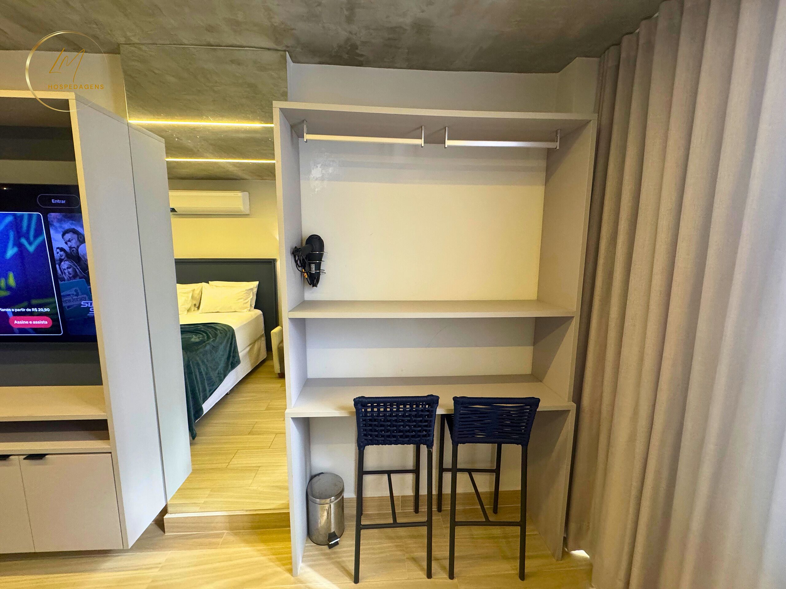 Deluxe Triple Room | Pillowtop beds, desk, laptop workspace, free WiFi