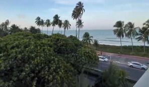 Vue sur la plage ou l’océan