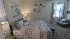 3 bedrooms, desk, iron/ironing board, travel crib