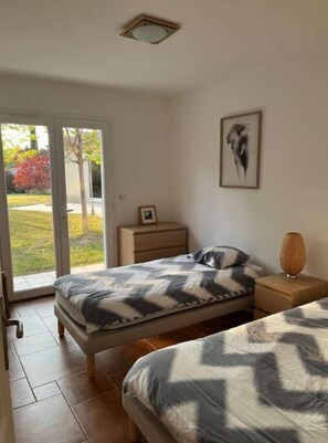 5 bedrooms, iron/ironing board, travel crib, free WiFi - Villa en Provence - Proche Avignon (Pujaut)