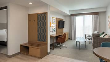 Desk, laptop workspace, iron/ironing board, WiFi (free)