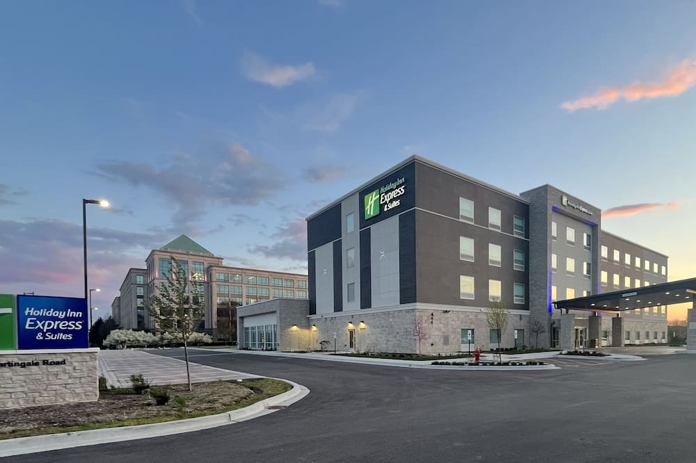 Holiday Inn Express & Suites Chicago Schaumburg by IHG