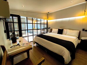 Superior Double Room | 1 bedroom, desk, free WiFi