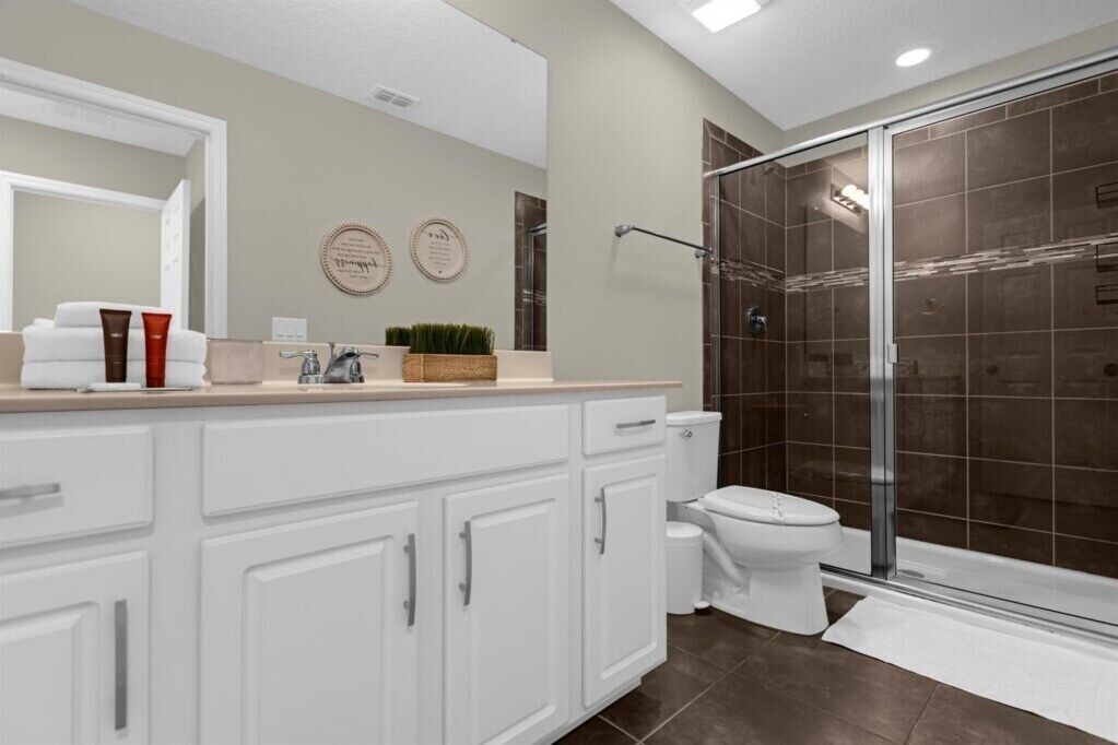 1555 Carey Palm Circle (25).jpg
