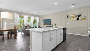 Interior - 5 Bedrooms/ 4.5 Bathrooms/ Solara Resort (1555CP) (Kissimmee)