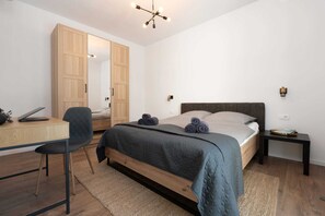 3 bedrooms, WiFi, bed sheets