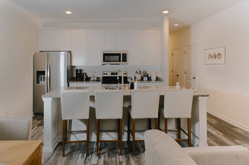 Kasita Cornelius West | king&queen beds | NEW!