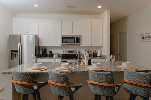 Kasita Cornelius | king&queen beds | NEW!