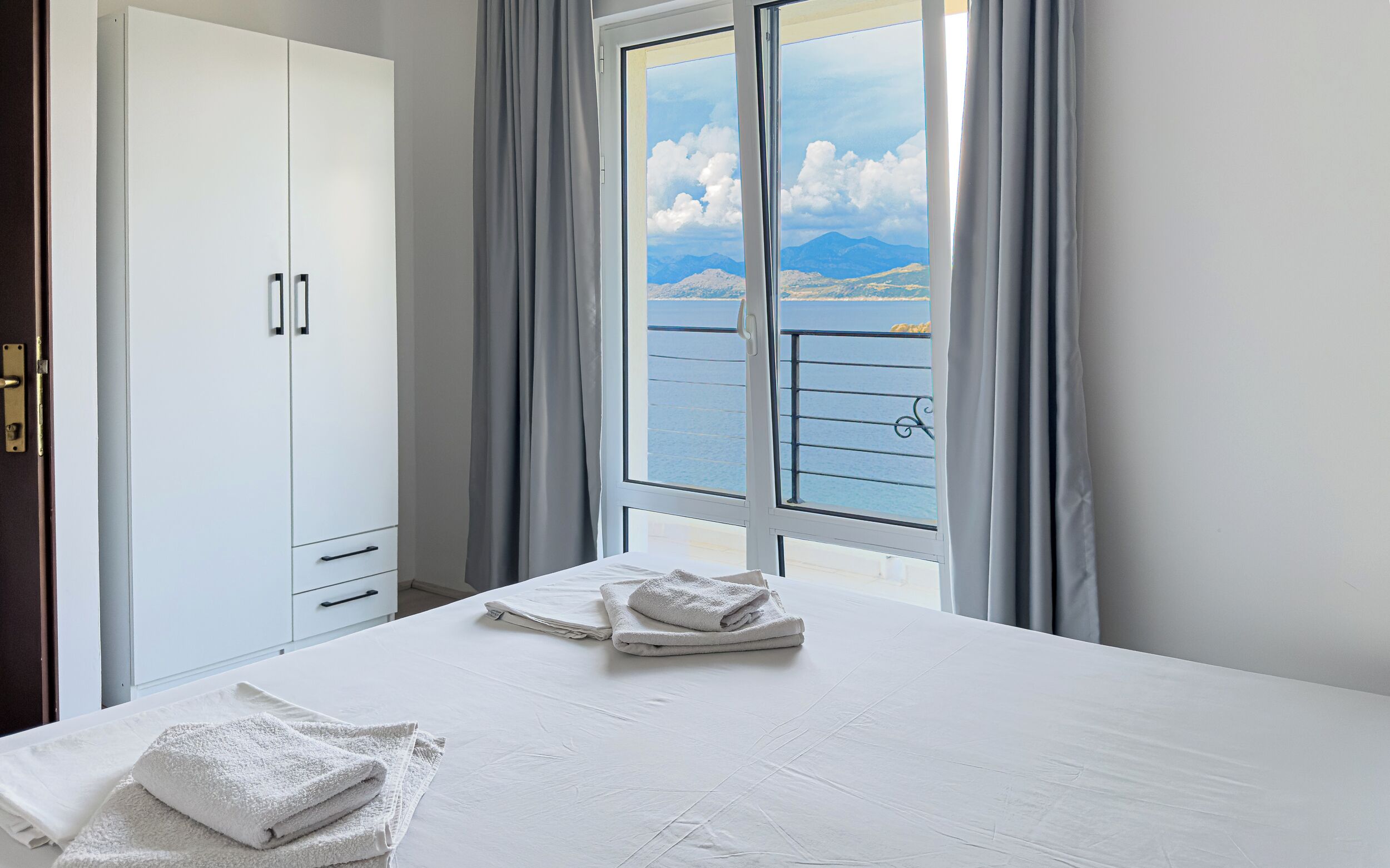 Căn hộ Premium (AP10) | Quang cảnh từ phòng