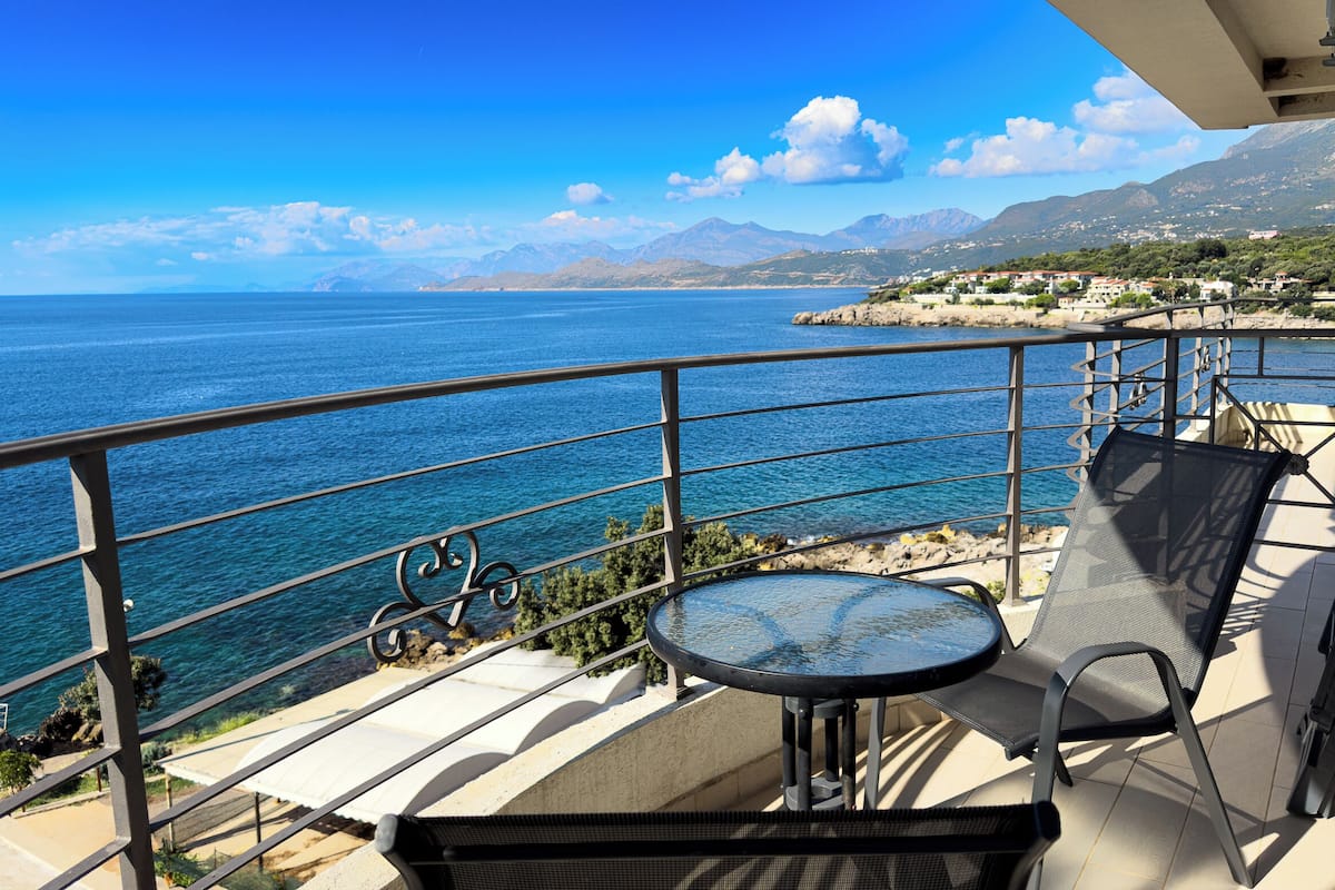 Premium Studio (AP8) | Balcony view