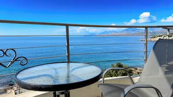 Premium Studio (AP11) | Balcony