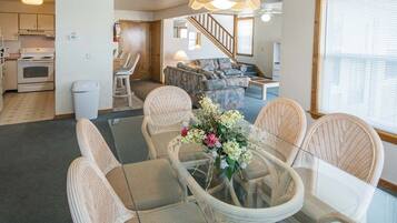 TV, fireplace, DVD player