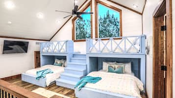 2 bedrooms, iron/ironing board, travel crib, free WiFi