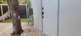 The teeny tiny house

